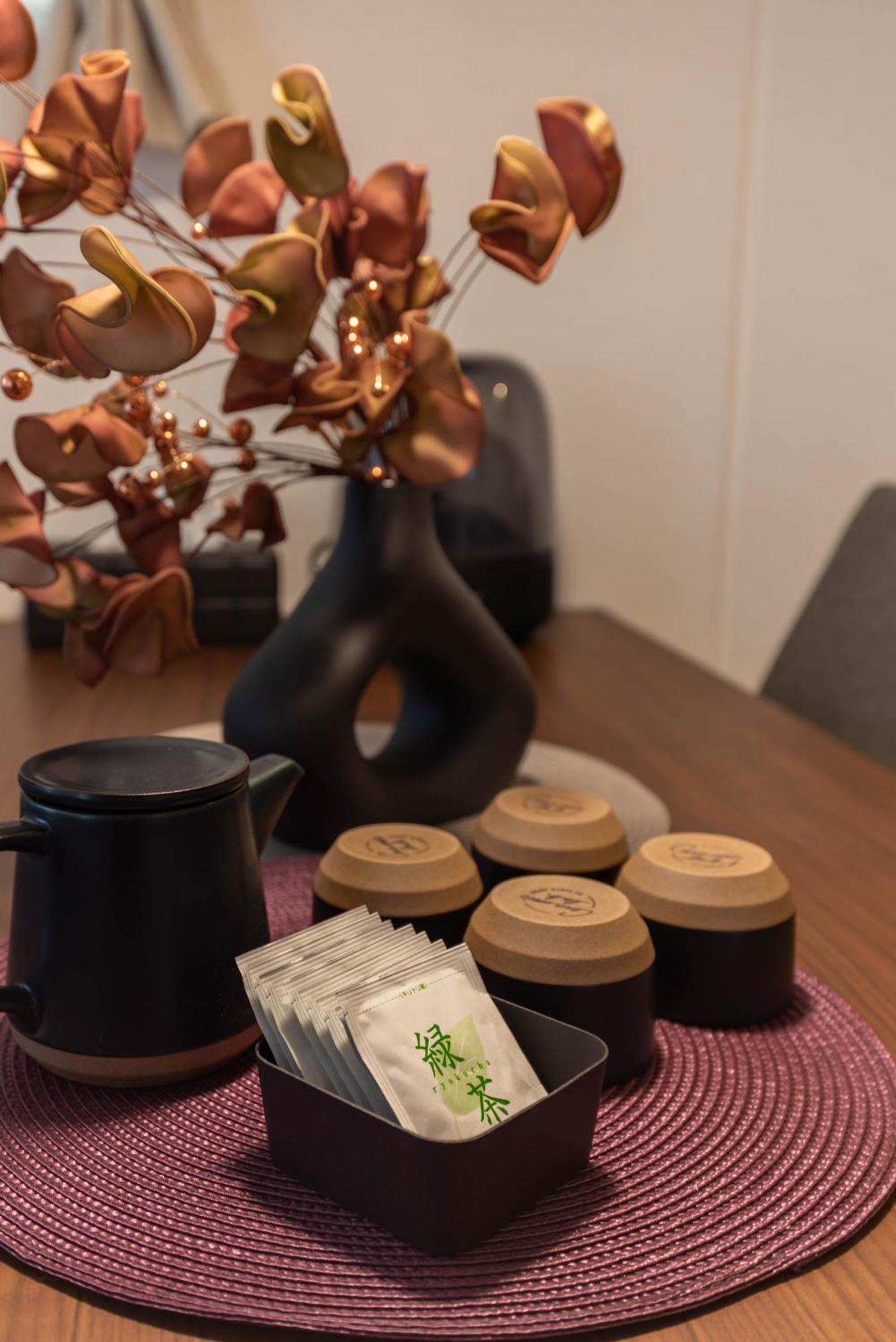 Bijou Suites Sorriso Осака Стая снимка